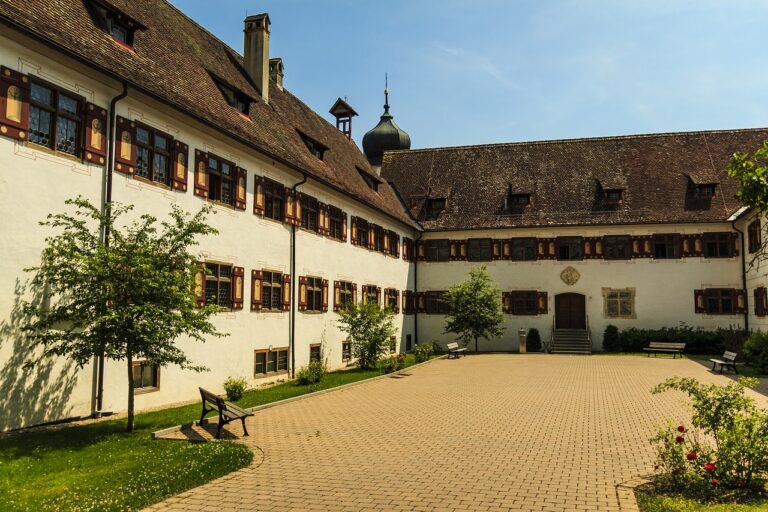 Convent Life to Life in the Lord